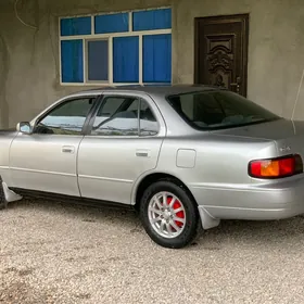 Toyota Camry 1993