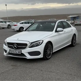 Mercedes-Benz C300 2015