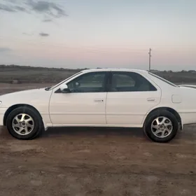 Toyota Camry 1999