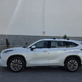 Toyota Highlander 2022