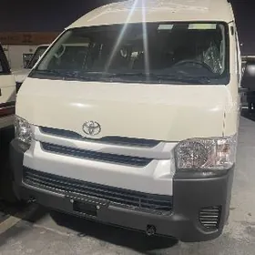 Toyota Hiace 2025