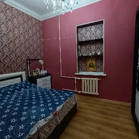 Хозяин, центр