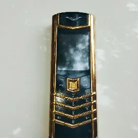 VERTU POCTI POKET