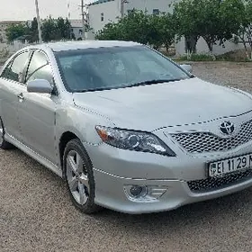Toyota Camry 2011
