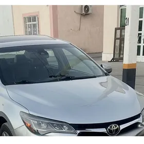 Toyota Camry 2016