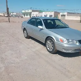 Toyota Camry 2000