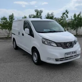 Nissan NV200 2021