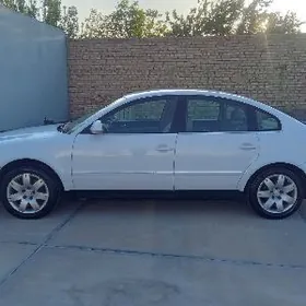 Volkswagen Passat 2004