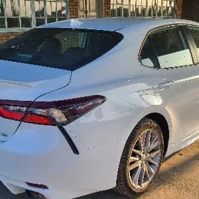 Toyota Camry 2023