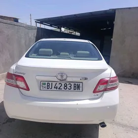Toyota Camry 2011