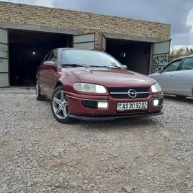 Opel Omega 1995