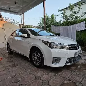 Toyota Corolla 2015