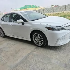 Toyota Camry 2022