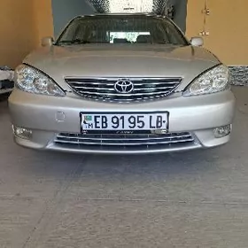 Toyota Camry 2004