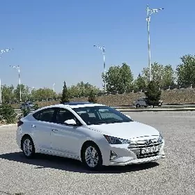 Hyundai Elantra 2020
