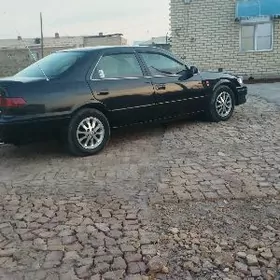 Toyota Camry 2001