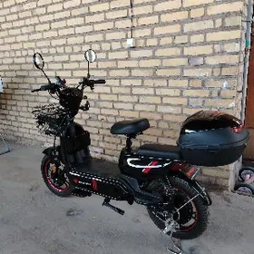 Skuter, Скутер