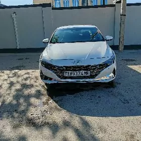 Hyundai Elantra 2021