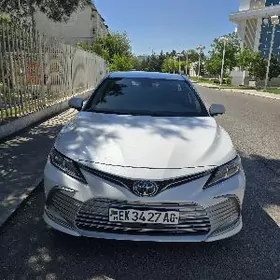 Toyota Camry 2022