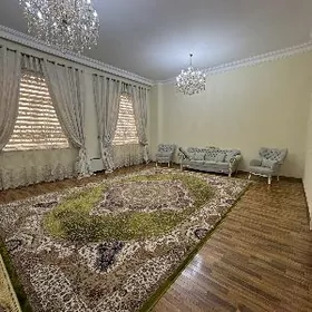 13 Tapgyr 4 etaž 4 komnat