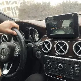 Mercedes-Benz CLA 2015