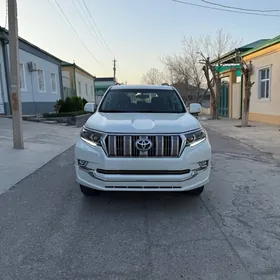 Toyota Land Cruiser Prado 2021