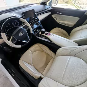 Toyota Avalon 2020