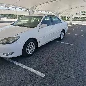 Toyota Camry 2004
