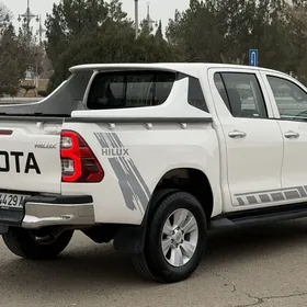Toyota Hilux 2016