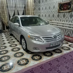 Toyota Camry 2011