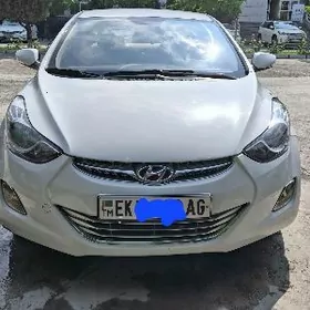 Hyundai Elantra 2012