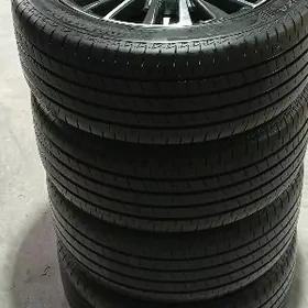 235 45 18 BRIDGESTONE yyl23