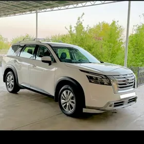 Nissan Pathfinder 2022