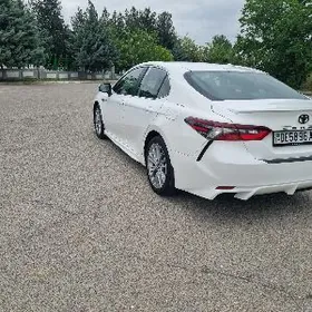 Toyota Camry 2022