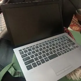 Soni Vaio i5 8pok gyssagly