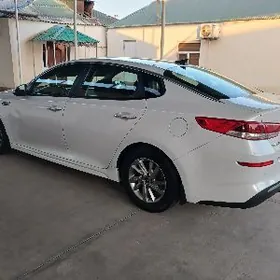 Kia Optima 2020