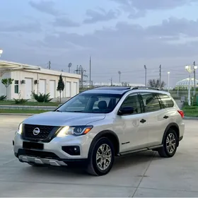 Nissan Pathfinder 2020