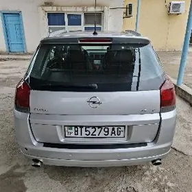 Opel Signum 2003