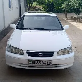 Toyota Camry 2000