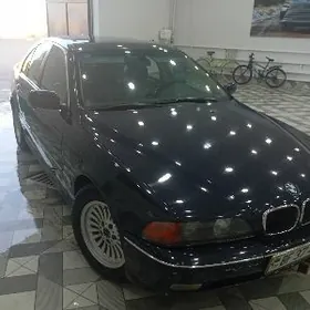 BMW E39 1998
