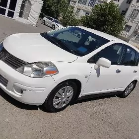 Nissan Versa 2010