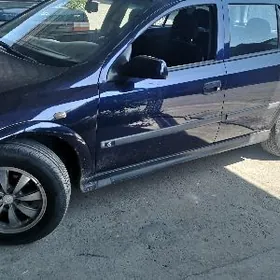 Opel Astra 2000