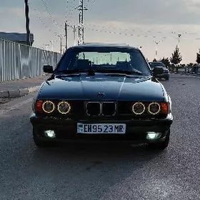 BMW 525 1990