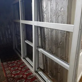 пластиковое окно