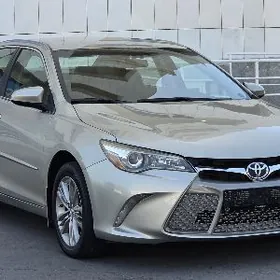 Toyota Camry 2016