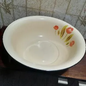 Кастрюли и тазы эмалированные