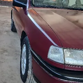Opel Vectra 1989