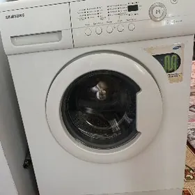 Стиральная машина автомат