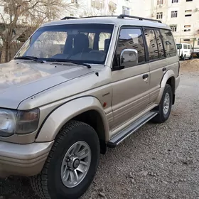 Mitsubishi Pajero 1993