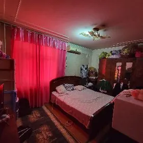  Satlyk jaý 1 etaž 1 komnat